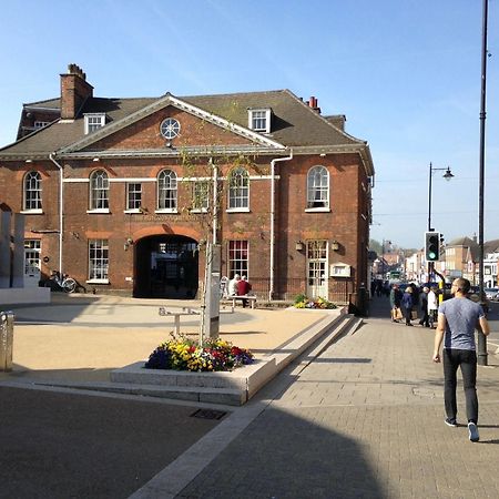 The Rutland Arms Hotel Ньюмаркет Экстерьер фото