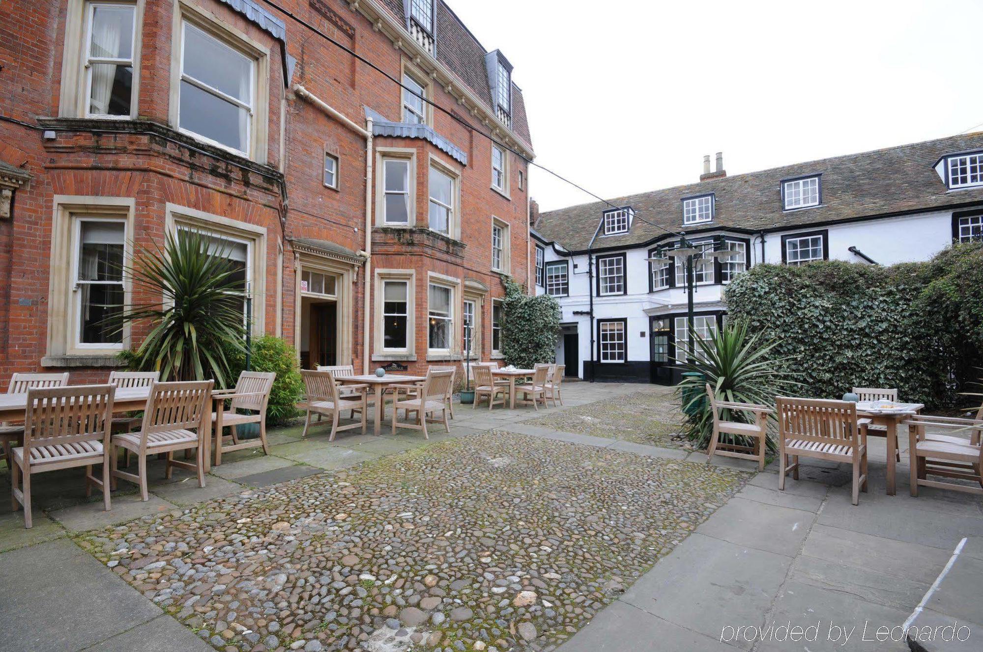 The Rutland Arms Hotel Ньюмаркет Экстерьер фото